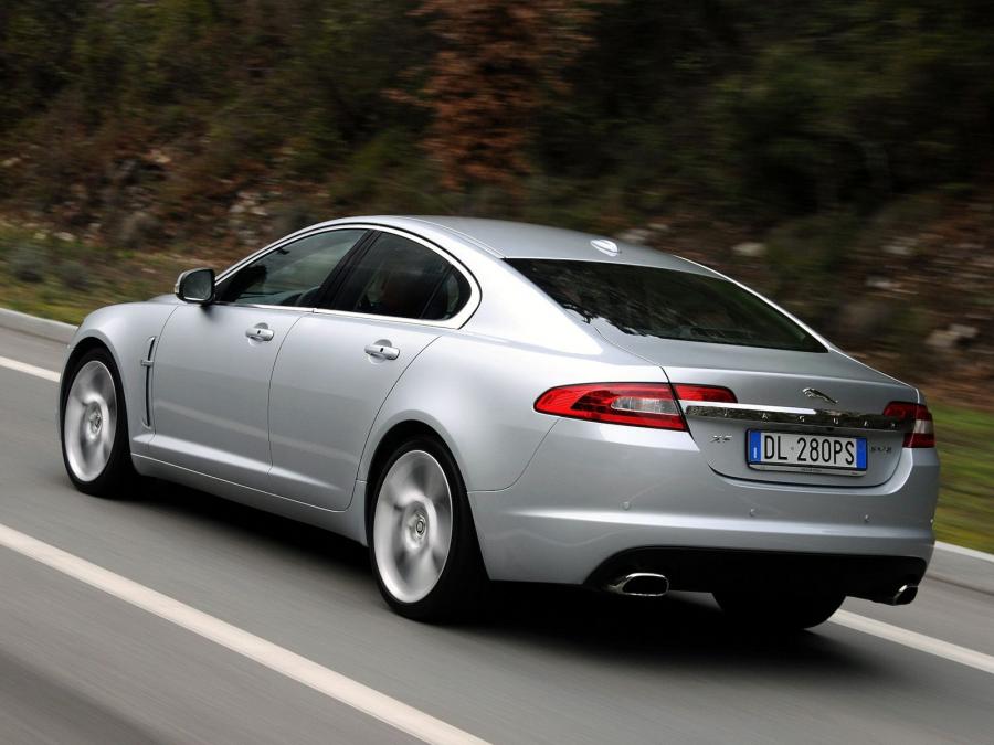  Jaguar XF 2008 года  (фото 102 из 175)